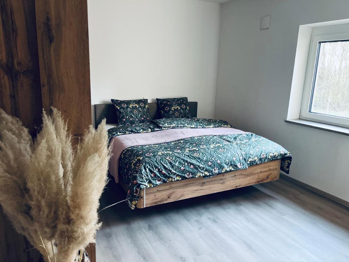 Apartment Country House Zaton Tisina Екстер'єр фото