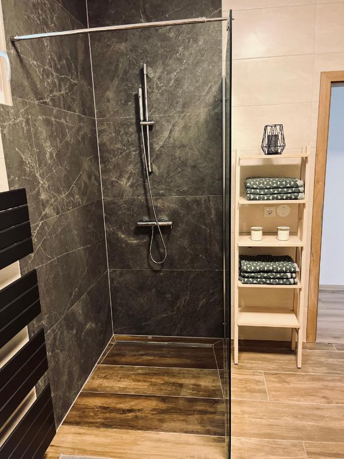 Apartment Country House Zaton Tisina Екстер'єр фото